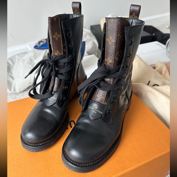 Authentic Louis Vuitton Metropolis Flat Ranger boots. Size 6.5 / 36.5 - Picture 2 of 5